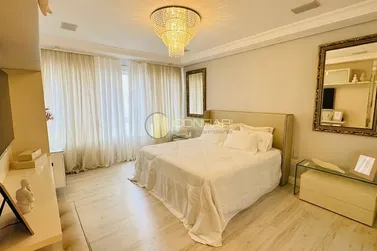 Apartamento &agrave; venda - 281m&sup2; - Meia Praia