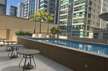 Apartamento &agrave; venda - Meia Praia
