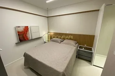 Apartamento &agrave; venda - 145m&sup2; - Meia Praia