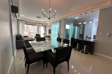 Apartamento &agrave; venda - Meia Praia