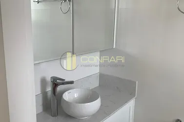 Apartamento para alugar - 125m&sup2; - Meia Praia
