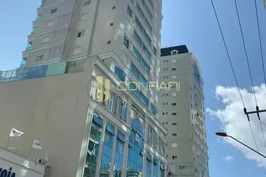 Apartamento &agrave; venda - 185m&sup2; - MEIA Praia