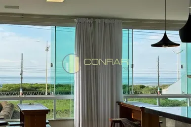 Casa &agrave; venda - 340m&sup2; - Meia Praia