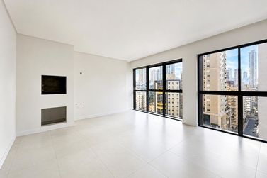 Apartamento &agrave; venda - 165m&sup2; - Centro