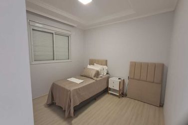 Apartamento &agrave; venda - 185m&sup2; - Meia Praia