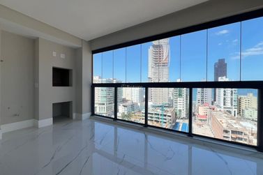 Apartamento &agrave; venda - 135m&sup2; - Centro
