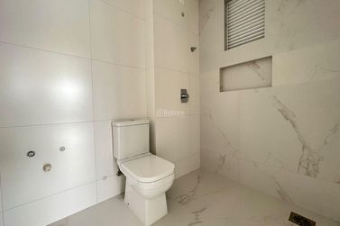 Apartamento &agrave; venda - 197m&sup2; - Meia Praia