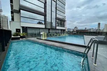 Apartamento &agrave; venda - 867m&sup2; - pereque
