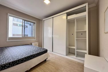 Apartamento &agrave; venda - 163m&sup2; - Centro