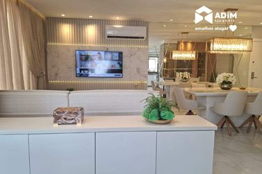 Apartamento para alugar - 145m&sup2; - Meia Praia