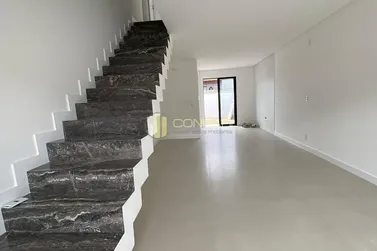 Sobrado &agrave; venda - 97m&sup2; - Morrinhos