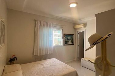 Apartamento &agrave; venda - Meia Praia
