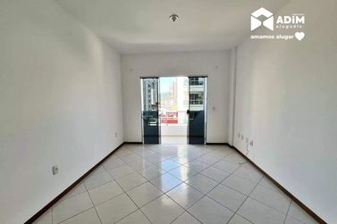 Apartamento para alugar - 65m&sup2; - Tabuleiro