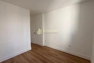Apartamento &agrave; venda - 103m&sup2; - Meia Praia