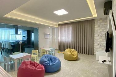 Apartamento &agrave; venda - 141m&sup2; - Meia Praia