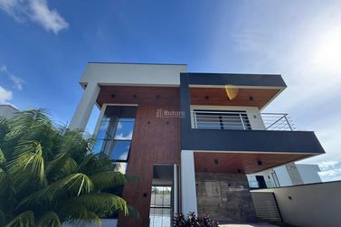 Casa &agrave; venda - 265m&sup2; - Santa Regina