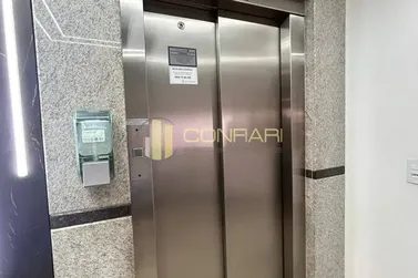 Apartamento para alugar - 110m&sup2; - meia praia