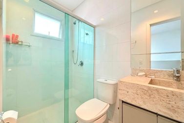 Apartamento &agrave; venda - 135m&sup2; - Meia Praia
