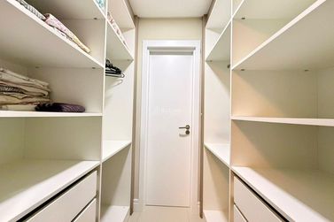 Apartamento &agrave; venda - 142m&sup2; - Barra Sul
