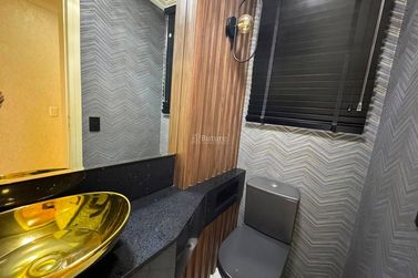 Apartamento &agrave; venda - 213m&sup2; - Meia Praia