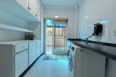 Apartamento &agrave; venda - 197m&sup2; - Meia Praia