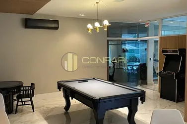 Apartamento &agrave; venda - 140m&sup2; - Meia Praia