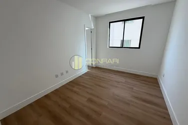 Apartamento &agrave; venda - 103m&sup2; - meia praia