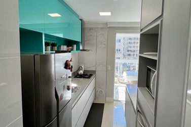 Apartamento &agrave; venda - 128m&sup2; - Meia Praia