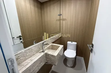 Apartamento &agrave; venda - 123m&sup2; - Meia Praia