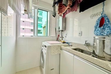 Apartamento &agrave; venda - 120m&sup2; - Meia Praia