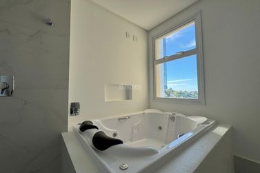 Apartamento &agrave; venda - 142m&sup2; - Centro