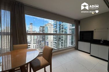Apartamento para alugar - 132m&sup2; - Meia Praia