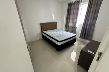 Apartamento &agrave; venda - 135m&sup2; - Meia Praia