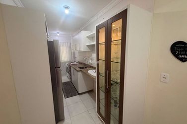 Apartamento &agrave; venda - 102m&sup2; - Meia Praia
