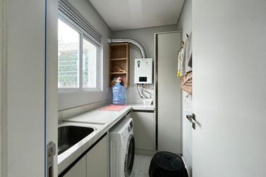 Apartamento &agrave; venda - 161m&sup2; - Meia Praia