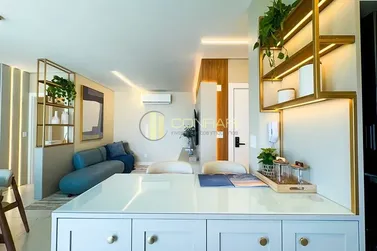 Apartamento &agrave; venda - 114m&sup2; - Meia Praia