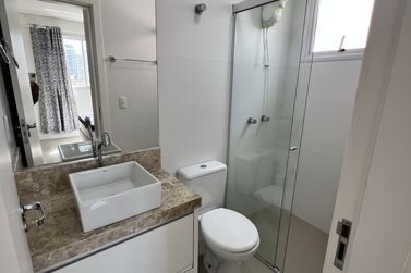 Apartamento &agrave; venda - 135m&sup2; - Meia Praia