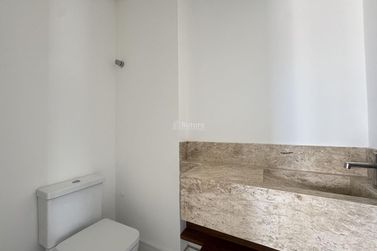Apartamento &agrave; venda - 129m&sup2; - Meia Praia