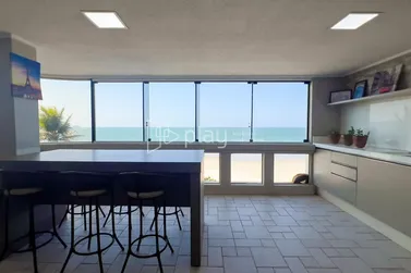 Apartamento &agrave; venda - 170m&sup2; - Meia Praia