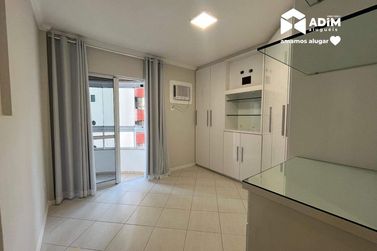 Apartamento para alugar - 126m&sup2; - Centro