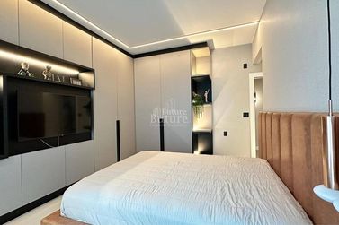 Apartamento &agrave; venda - 400m&sup2; - Meia Praia