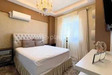 Apartamento &agrave; venda - 181m&sup2; - Meia Praia