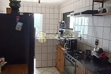 Apartamento &agrave; venda - 105m&sup2; - Pereque