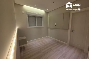 Apartamento para alugar - 170m&sup2; - Centro