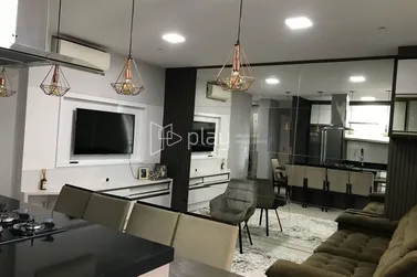 Apartamento &agrave; venda - 80m&sup2; - Pereque