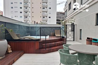 Apartamento para alugar - 135m&sup2; - Meia Praia