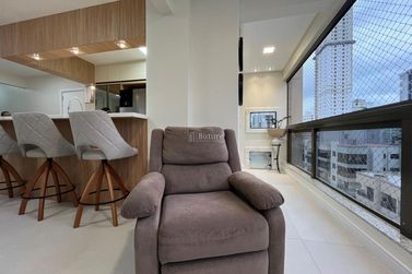 Apartamento &agrave; venda - 109m&sup2; - Meia Praia