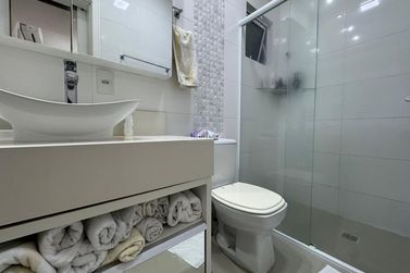 Apartamento &agrave; venda - 180m&sup2; - Meia Praia