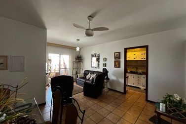 Apartamento para alugar - 80m&sup2; - Centro