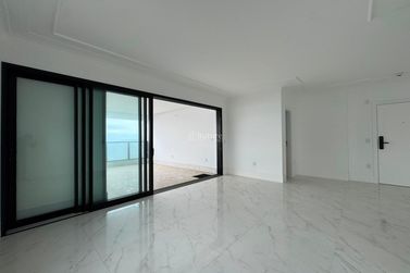 Apartamento &agrave; venda - 208m&sup2; - Centro